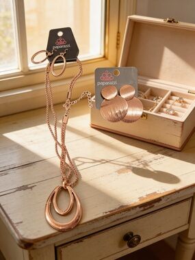 paparazzi Rose Gold Layered Oval Necklace with Brushed Disc Earrings